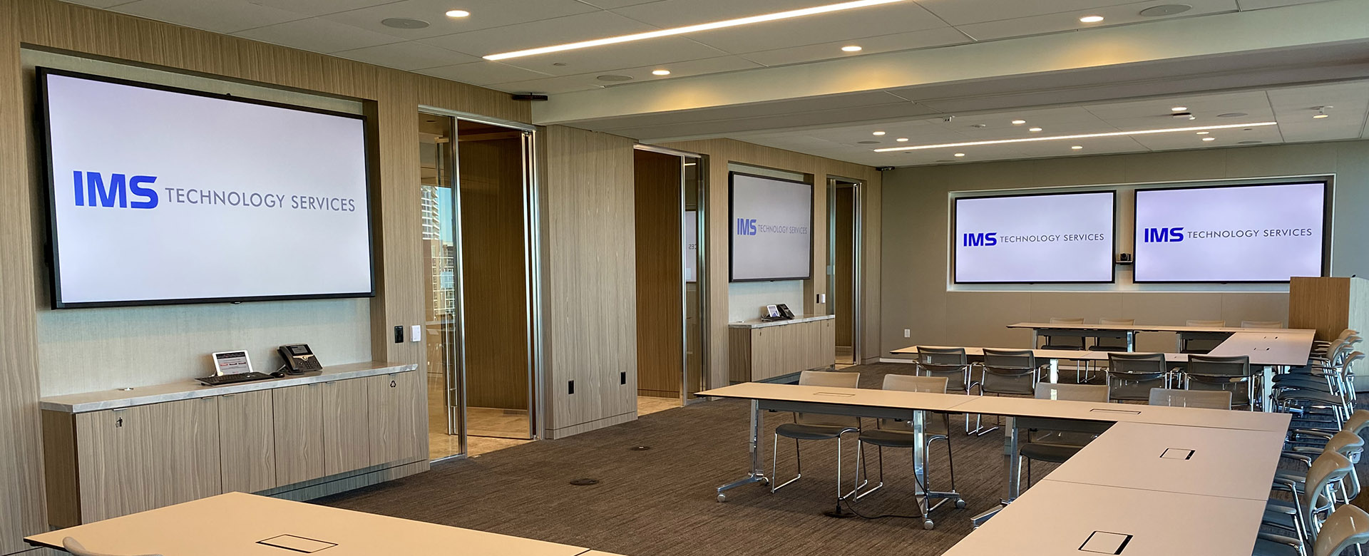 AV and systems integration - divisible and multi-purpose meeting room